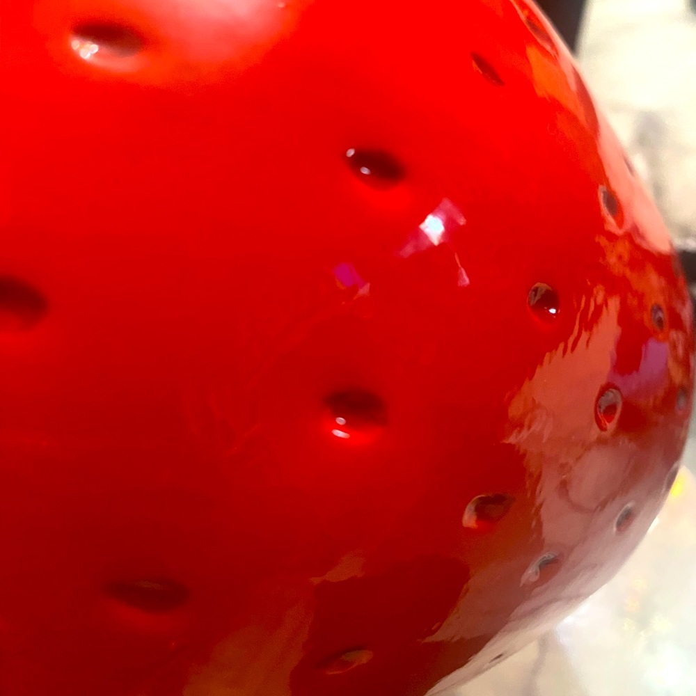 Nwt Strawberry 🍓Planter Vase - Picture 5 of 8